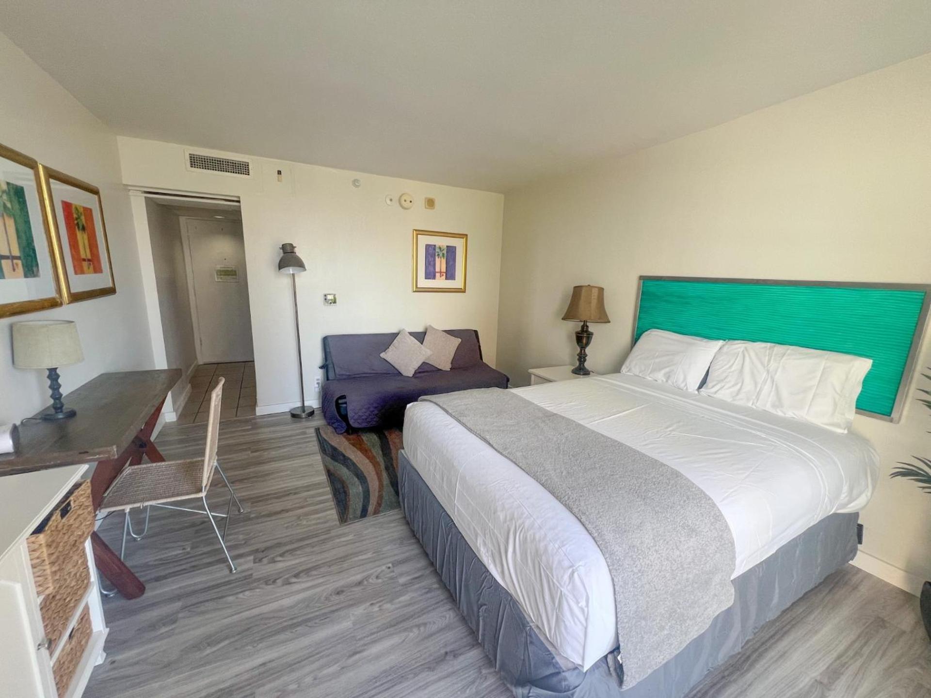 Apartment Homey Aqua Palms *