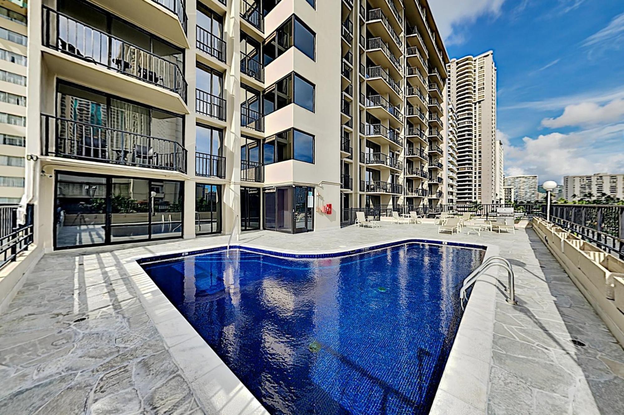 Apartment Homey Aqua Palms *